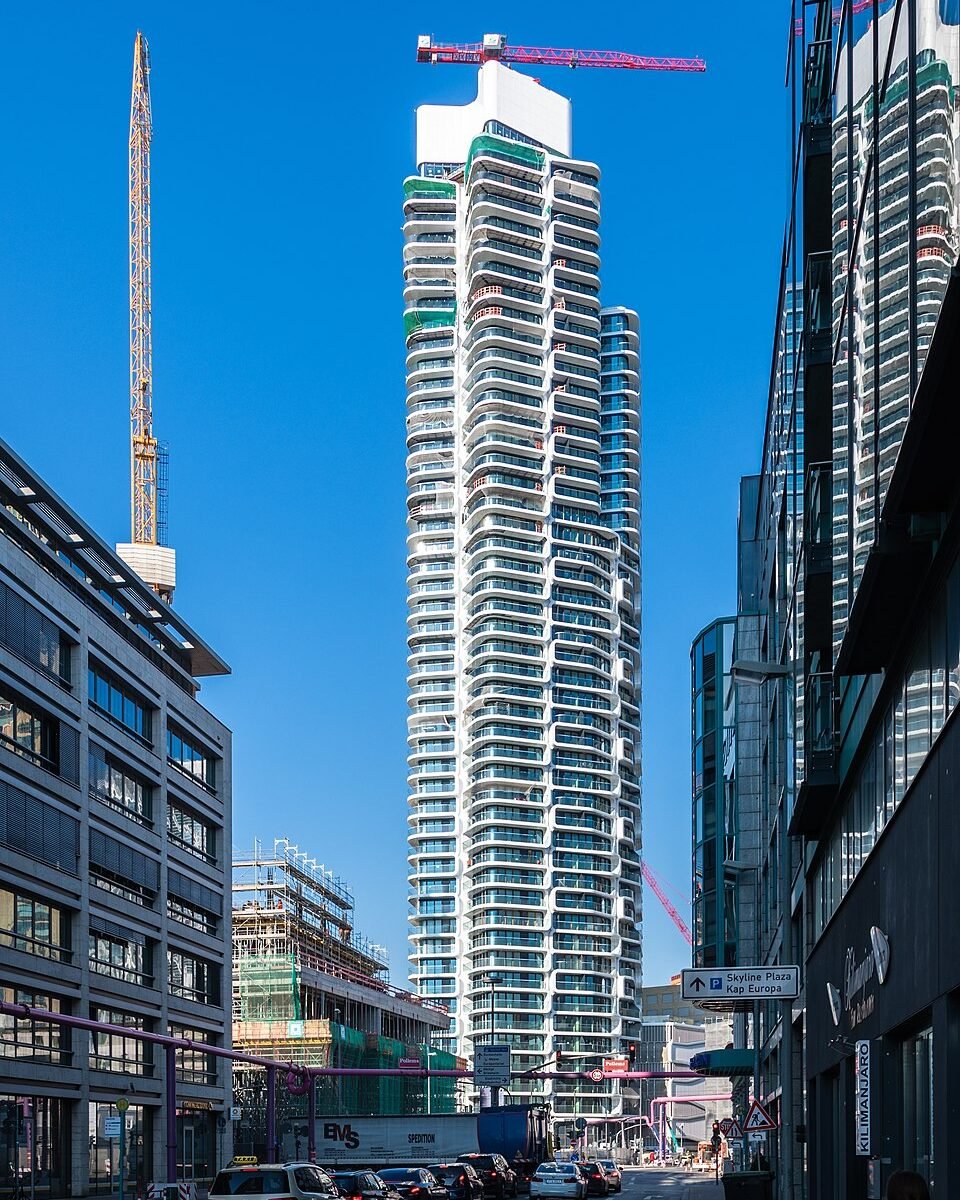 Frankfurt.Grand_Tower.20200207